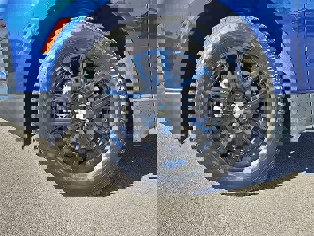 Used 2023 Chevrolet Equinox LS image 32