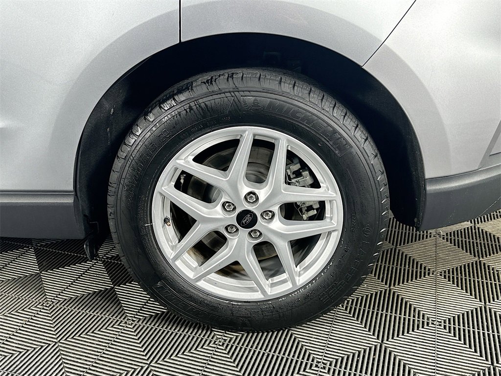 Used 2024 Ford Edge SEL image 33