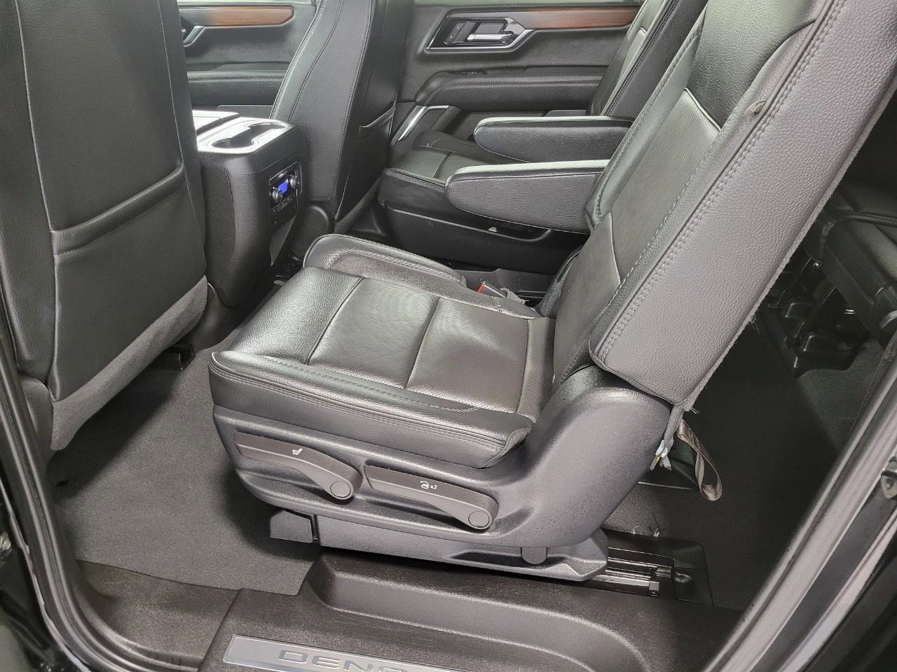 Certified 2025 GMC Yukon XL Denali image 22