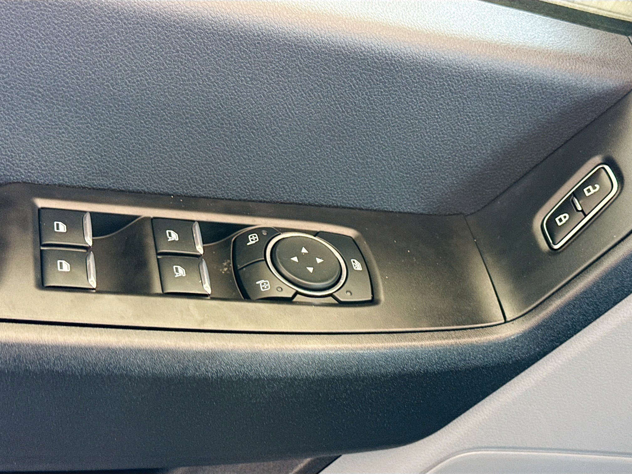 Used 2023 Ford F350 XL w/ XL Chrome Package image 22