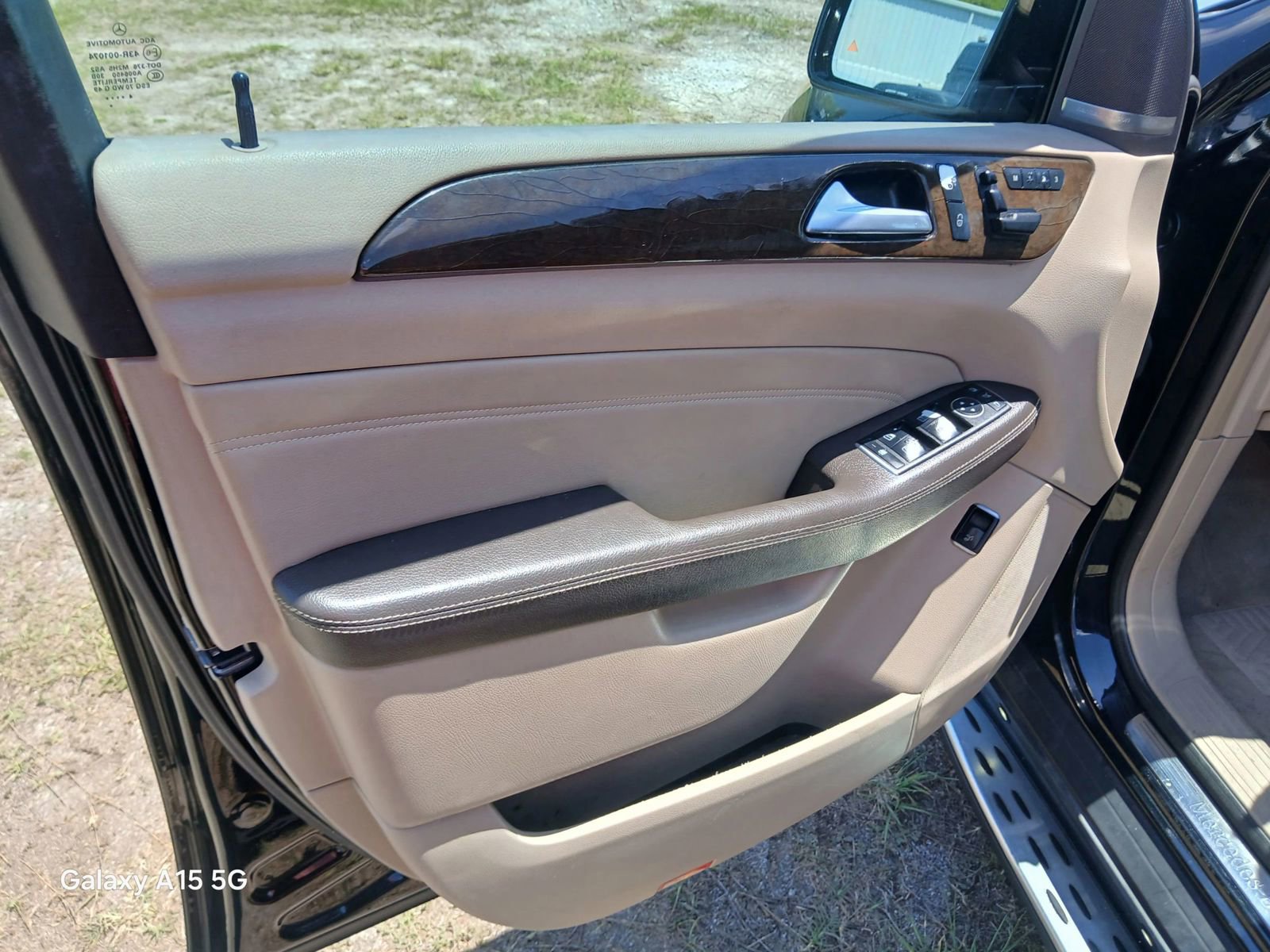 Used 2015 Mercedes-Benz ML 250 BlueTEC 4MATIC w/ Premium 1 Package image 11