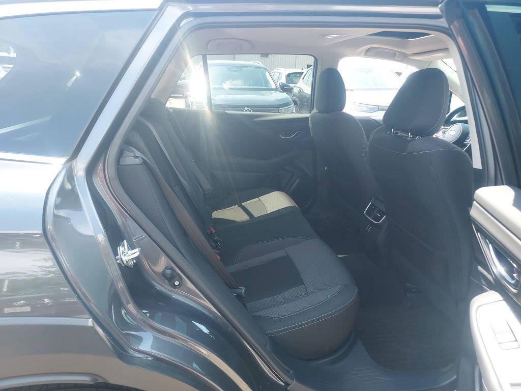 Certified 2025 Subaru Outback Premium AWD/4WD image 29