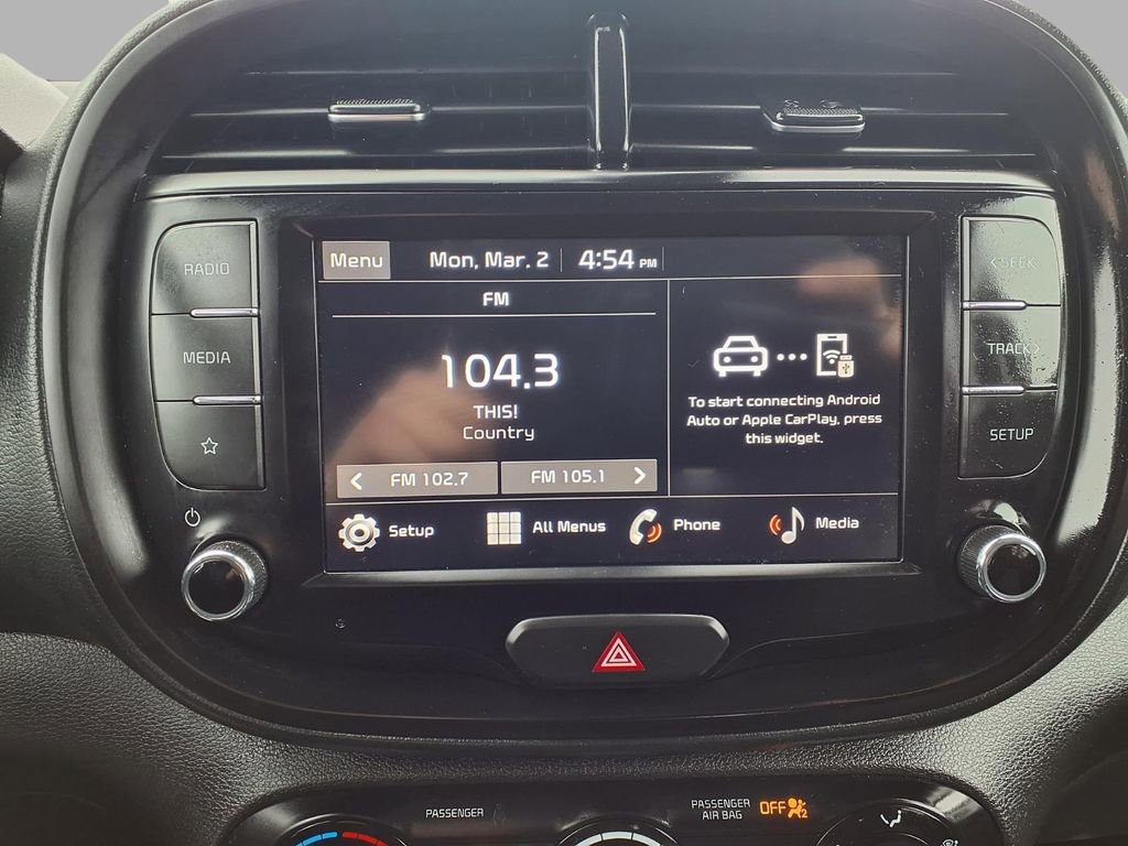 Used 2025 Kia Soul LX w/ LX Technology Package image 5