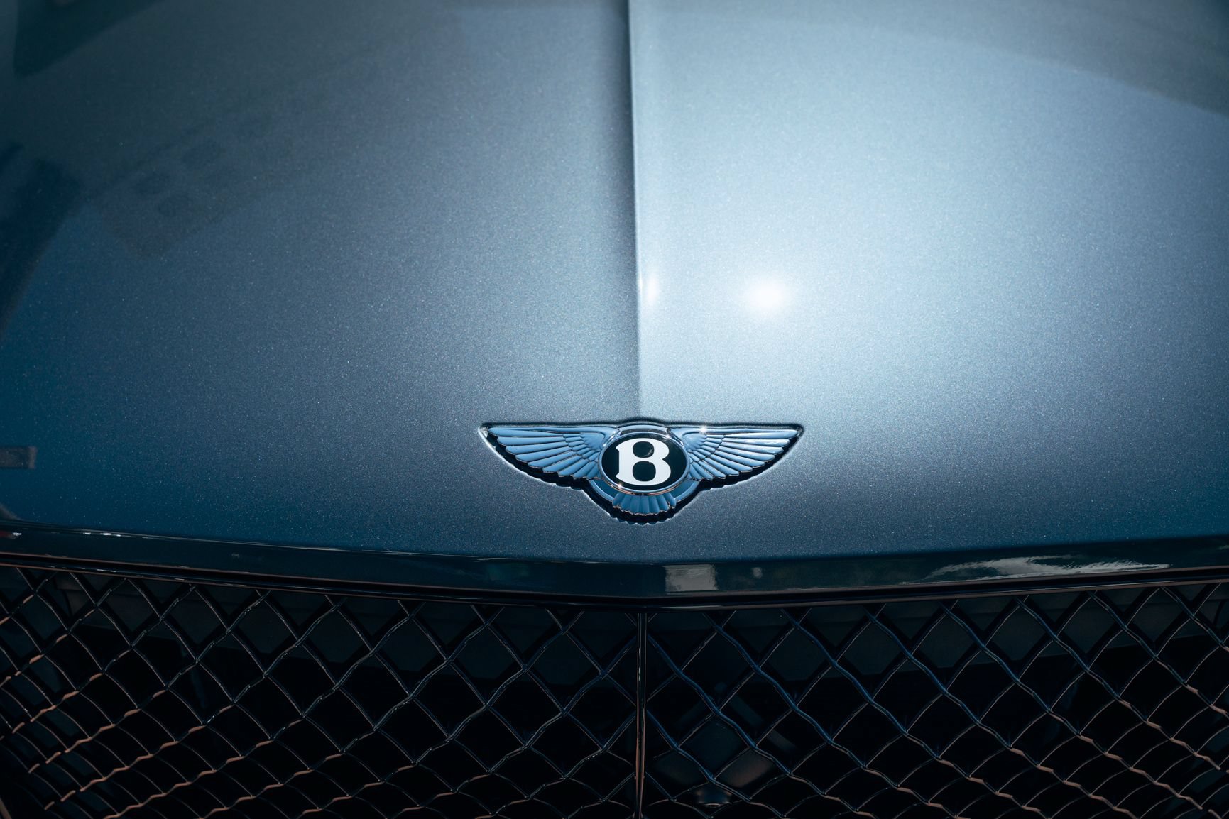 Used 2024 Bentley Bentayga Extended Wheelbase AWD/4WD image 9