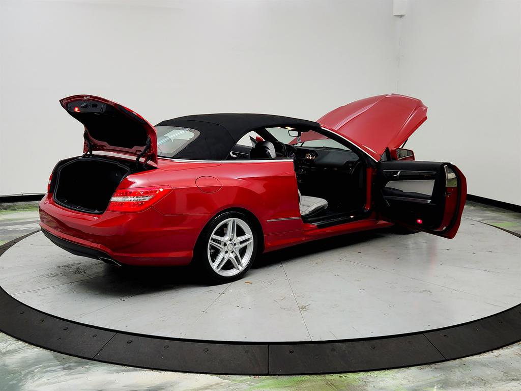 Used 2011 Mercedes-Benz E 550 Cabriolet image 11