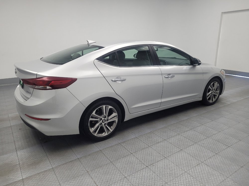 Used 2017 Hyundai Elantra Limited image 10