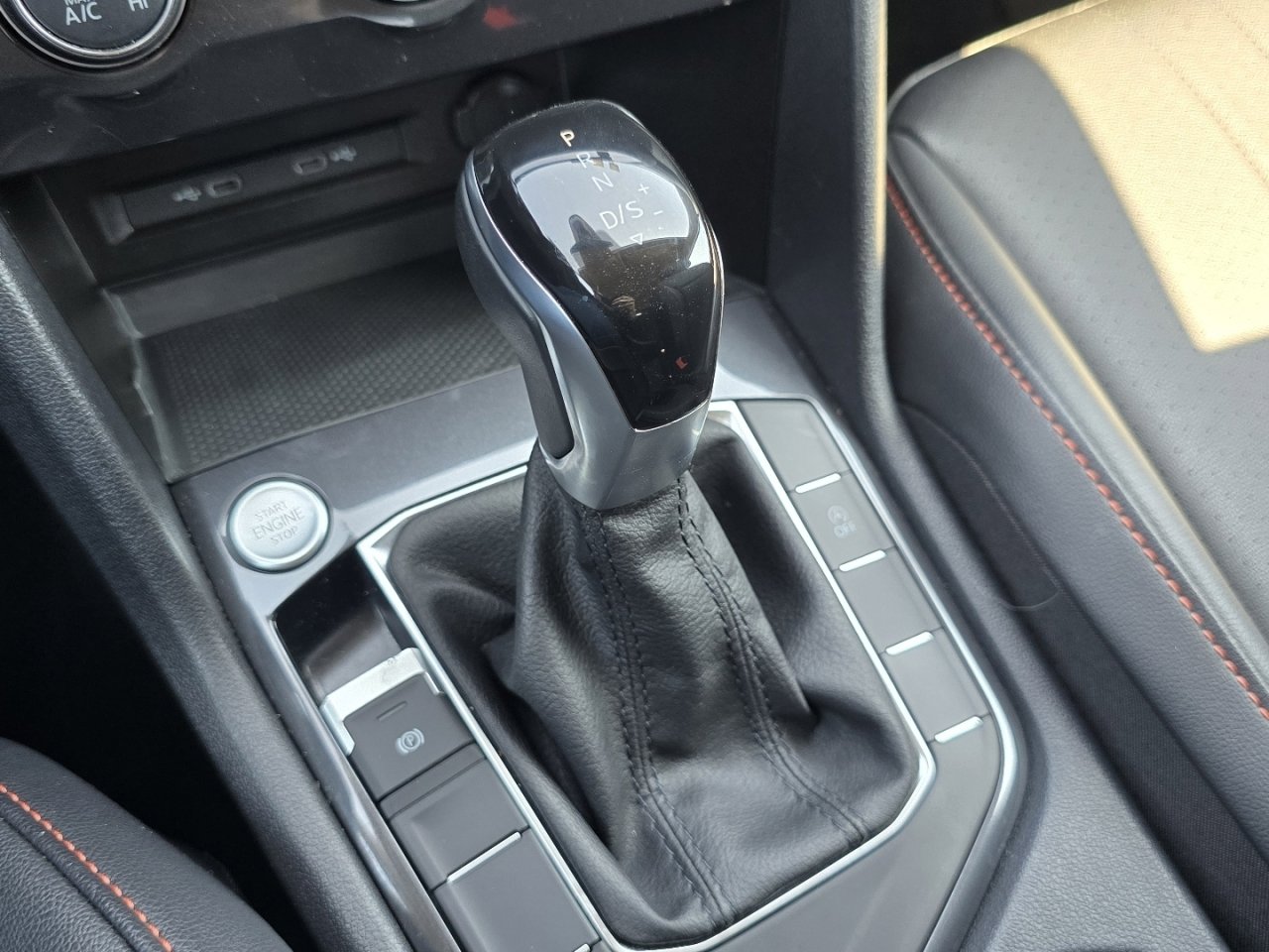Used 2024 Volkswagen Tiguan Wolfsburg Edition FWD image 26