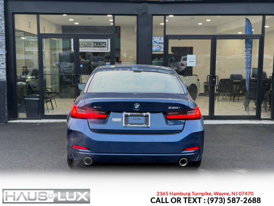 Used 2023 BMW 330i xDrive Sedan w/ Premium Package AWD/4WD image 19