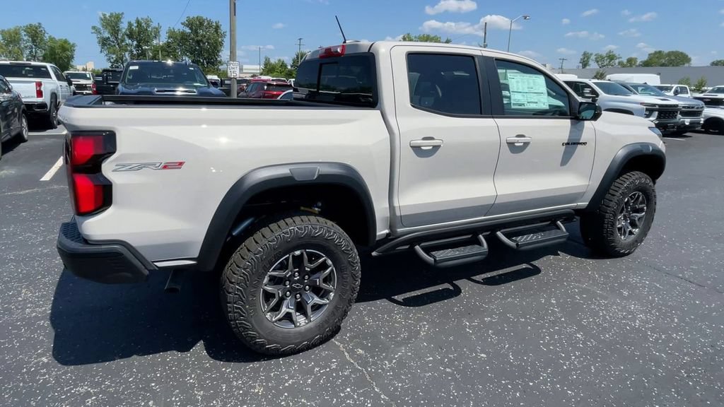 New 2026 Chevrolet Colorado ZR2 w/ Technology Package AWD/4WD image 2