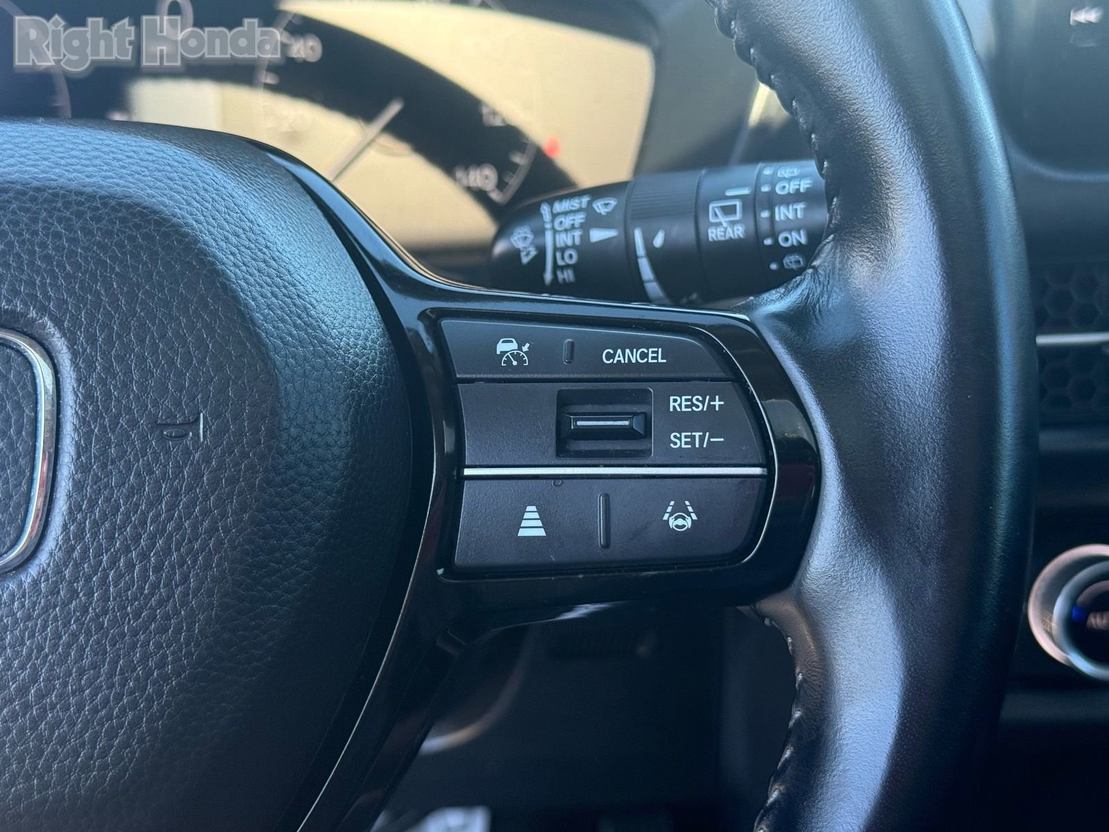 Used 2025 Honda HR-V EX-L image 18