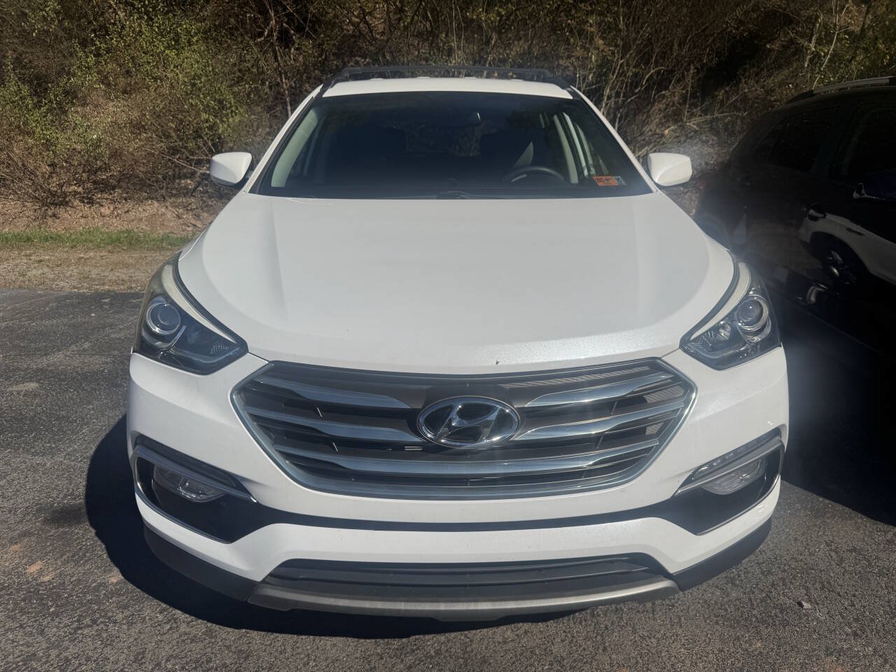 Used 2017 Hyundai Santa Fe Sport AWD/4WD image 3
