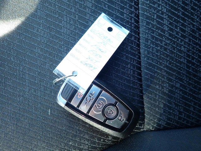 Certified 2022 Ford F150 XLT w/ Equipment Group 302A High image 30