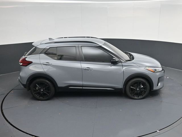 Used 2023 Nissan Kicks SR w/ SR Premium Package image 39