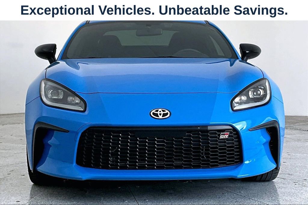 Used 2024 Toyota GR86 Premium RWD image 3