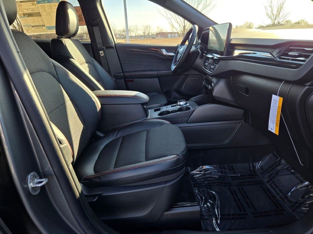 New 2026 Ford Escape ST-Line w/ Tech Pack #1 image 6