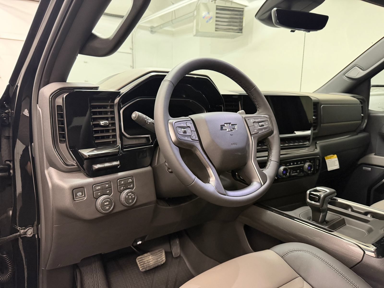 New 2026 Chevrolet Silverado 1500 ZR2 AWD/4WD image 4