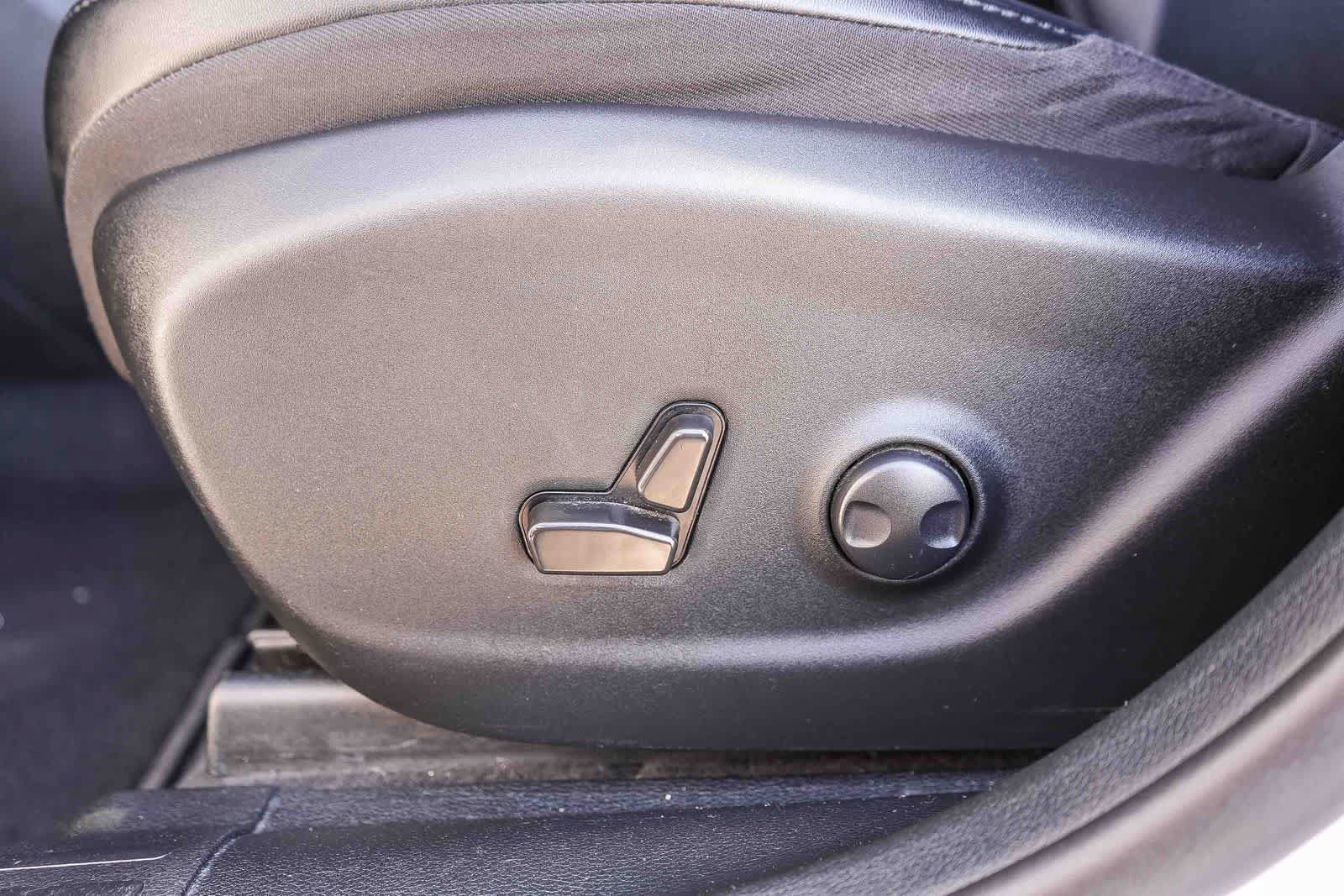 Used 2022 Jeep Cherokee Latitude Lux FWD image 20