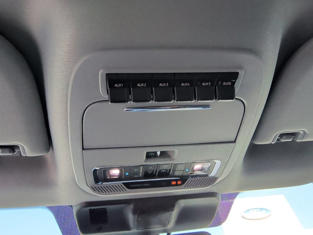 New 2027 Ford F250 Lariat w/ Tremor Off-Road Package AWD/4WD image 23