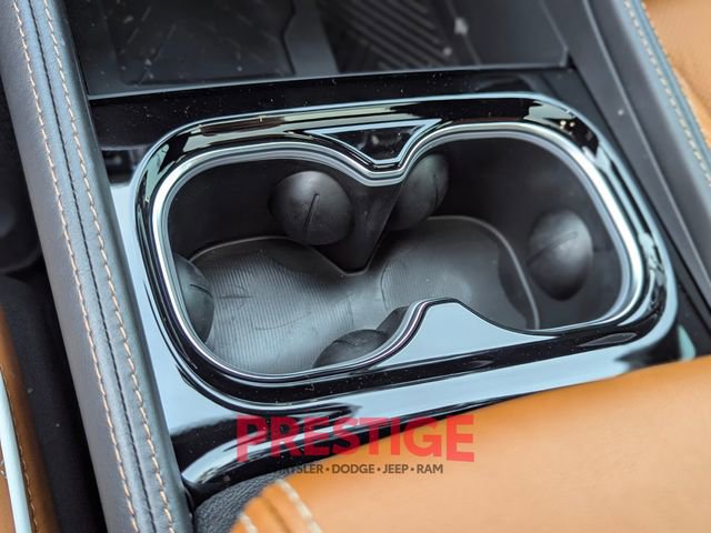 New 2026 Chrysler Pacifica Pinnacle w/ Trailer Tow Group image 22