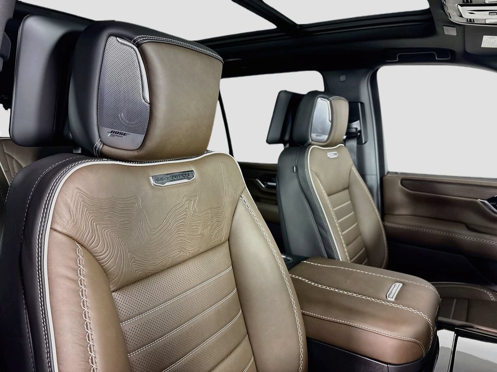 New 2026 GMC Yukon Denali Ultimate AWD/4WD image 31