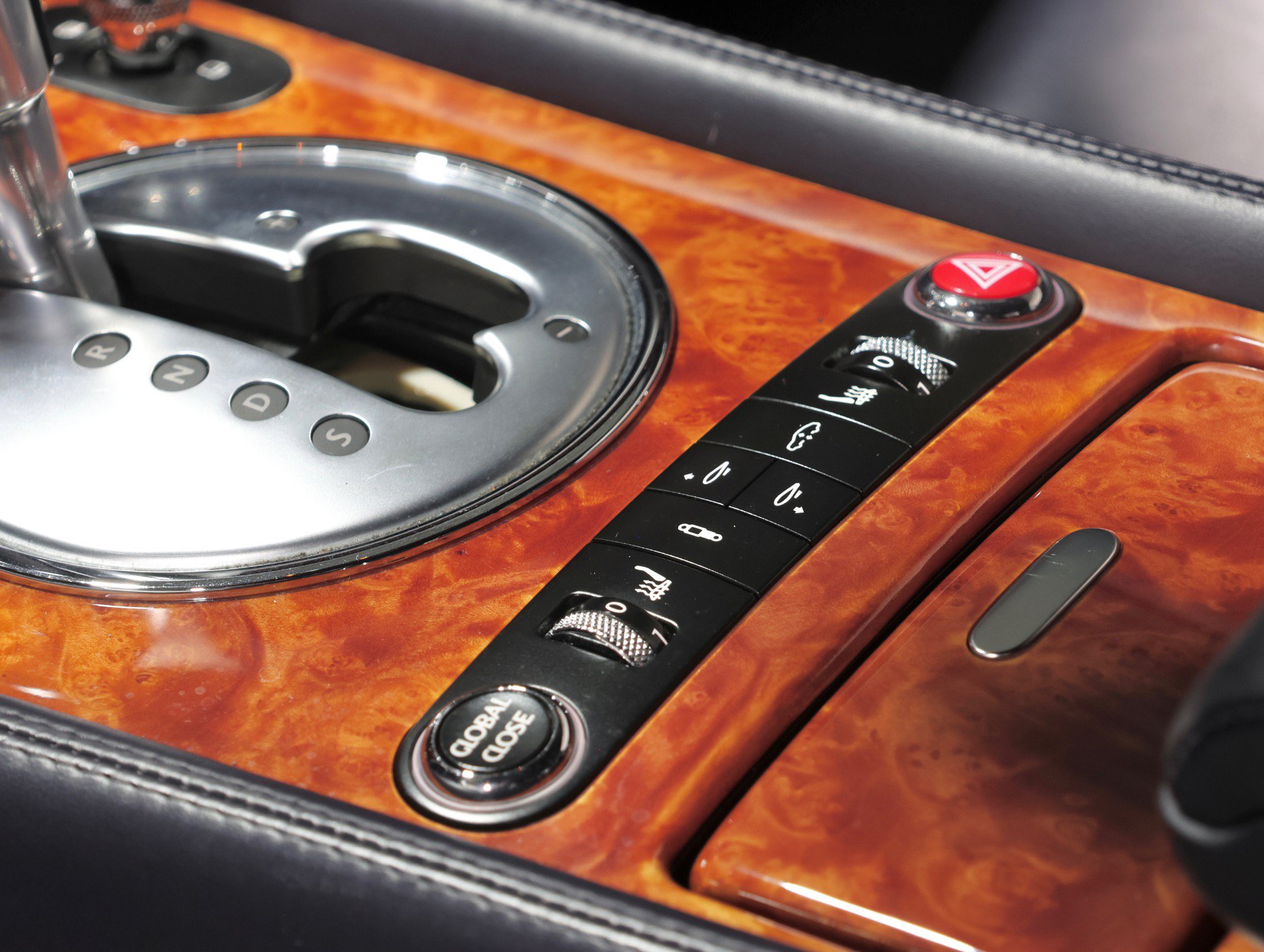 Used 2005 Bentley Continental GT AWD/4WD image 48