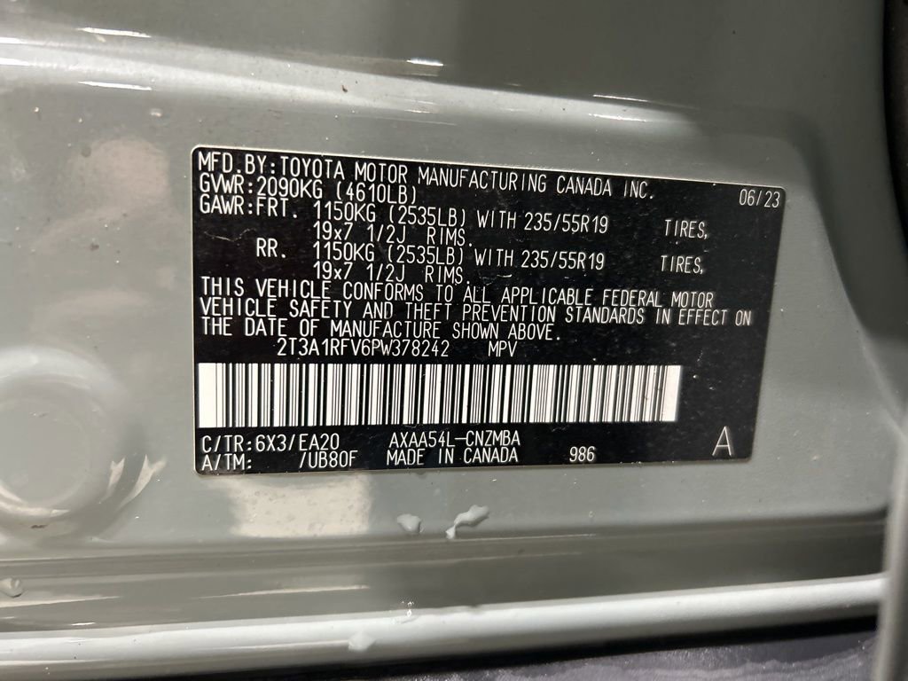 Used 2023 Toyota RAV4 XLE Premium image 30