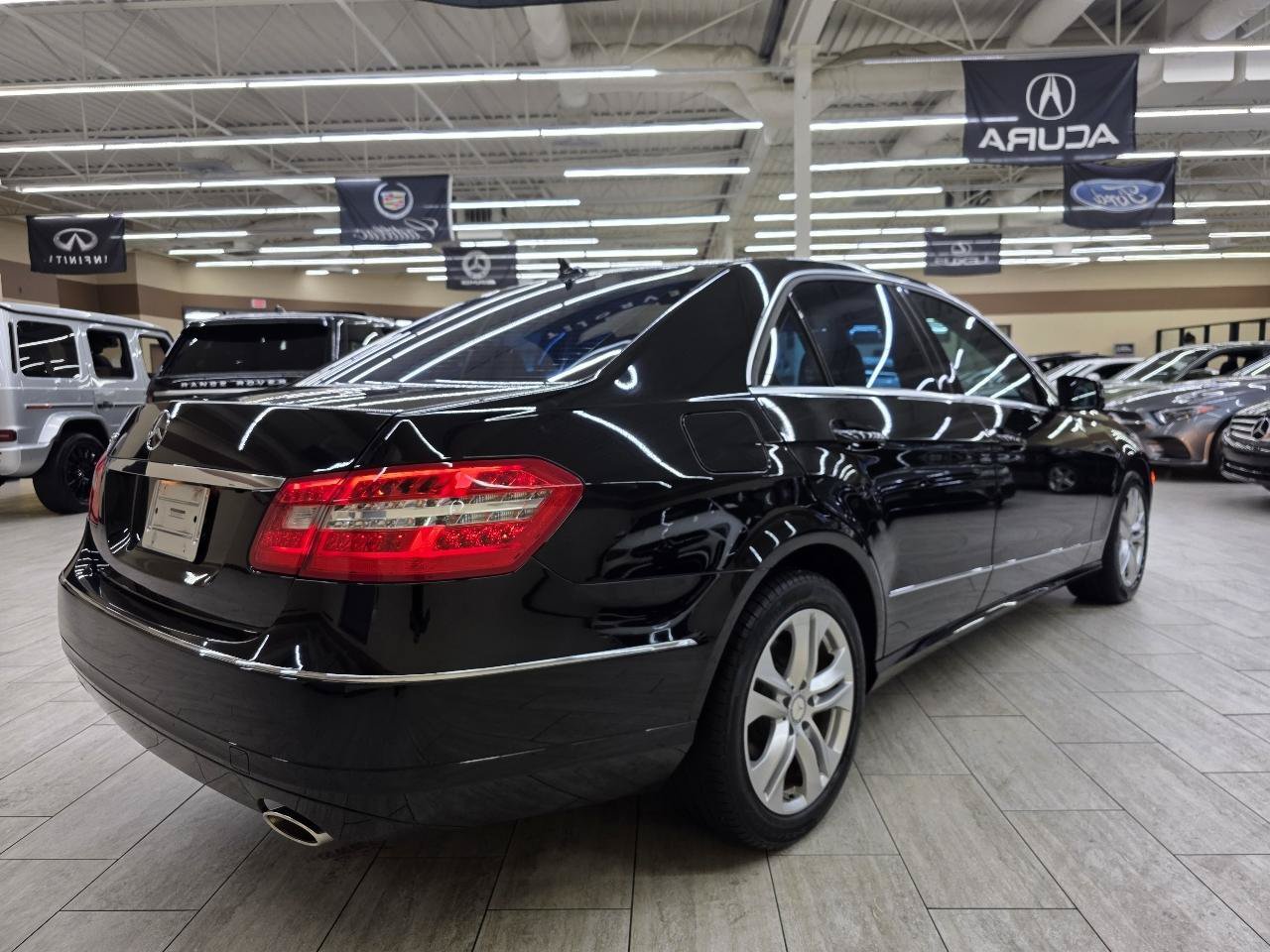 Used 2010 Mercedes-Benz E 350 Sedan image 6