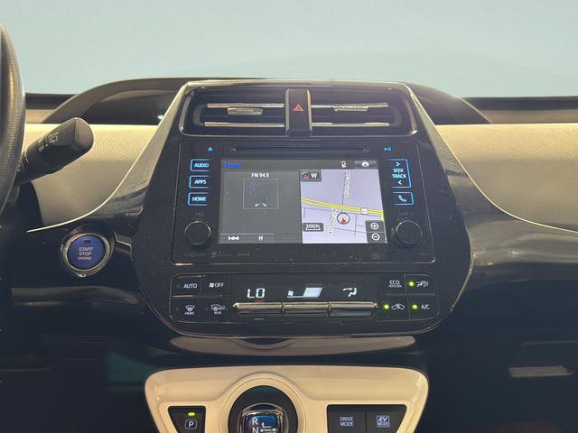 Used 2017 Toyota Prius Three image 29