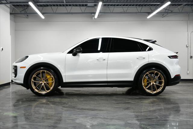 Used 2024 Porsche Cayenne Turbo GT AWD/4WD image 5