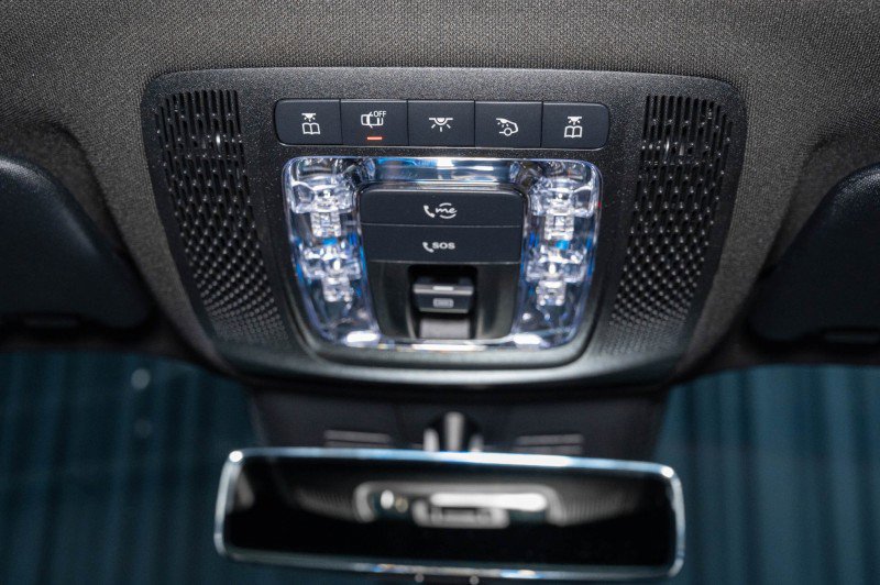 Certified 2025 Mercedes-Benz GLB 35 AMG 4MATIC image 21