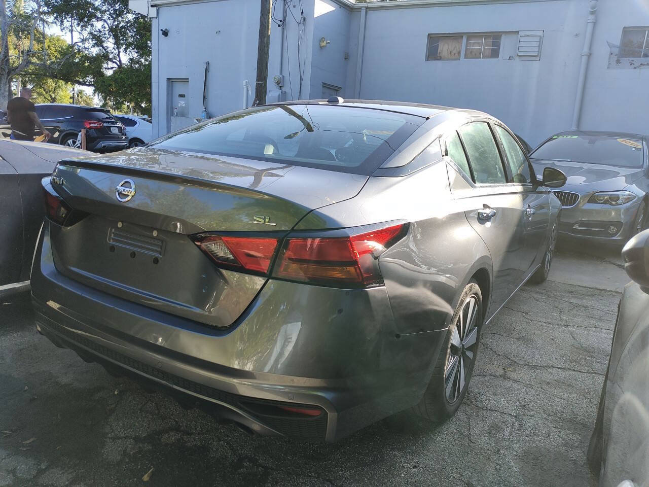Used 2019 Nissan Altima 2.5 SL FWD image 18