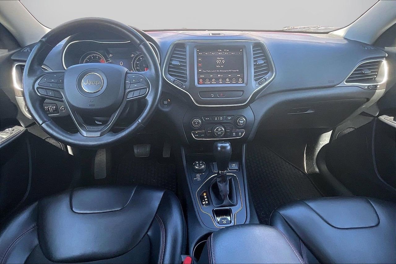 Used 2019 Jeep Cherokee Trailhawk w/ Comfort/Convenience Group image 15