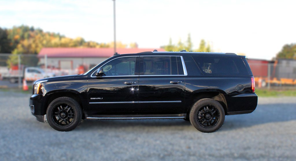 Used 2020 GMC Yukon XL Denali image 4