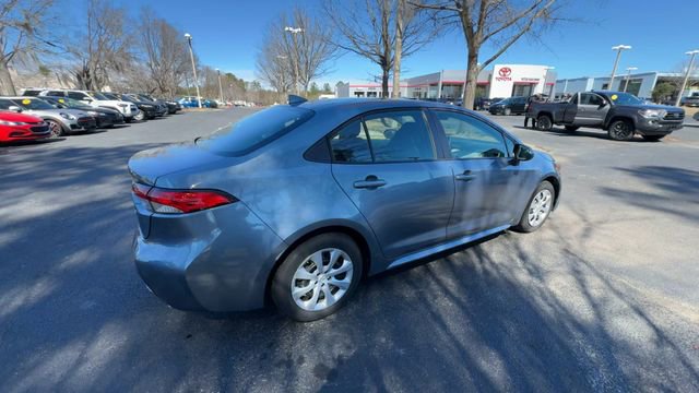 Used 2021 Toyota Corolla LE image 15