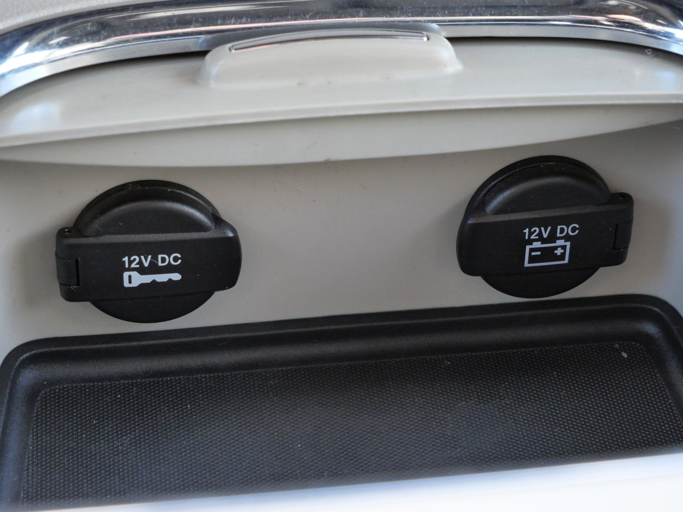 Used 2017 Dodge Grand Caravan SXT image 27