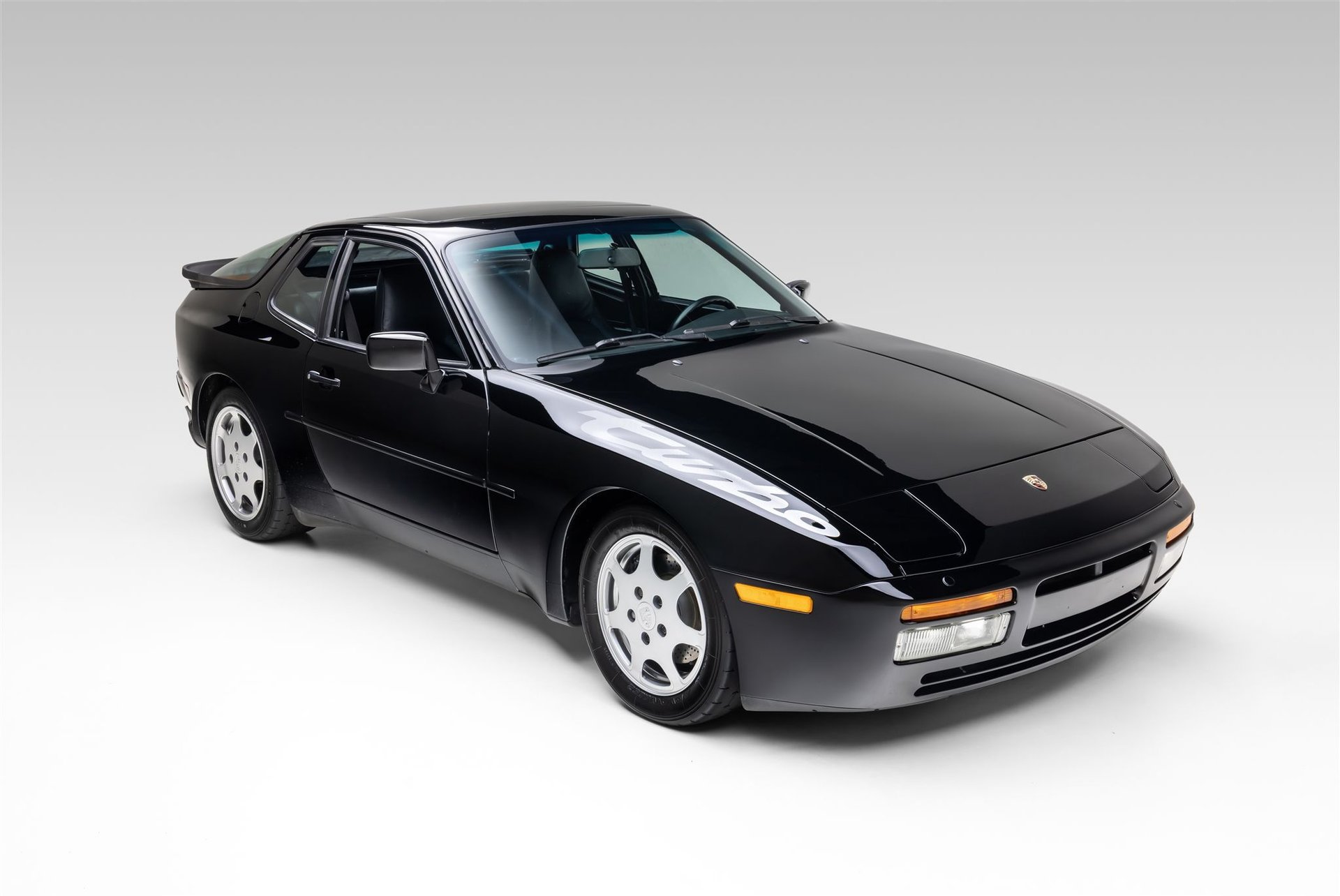 Used 1989 Porsche 944 Turbo RWD image 4