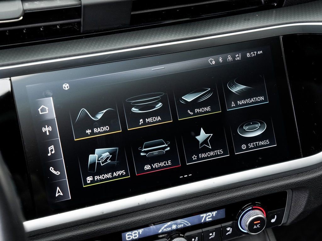 Certified 2022 Audi Q3 2.0T Premium Plus w/ Premium Plus Package AWD/4WD image 16