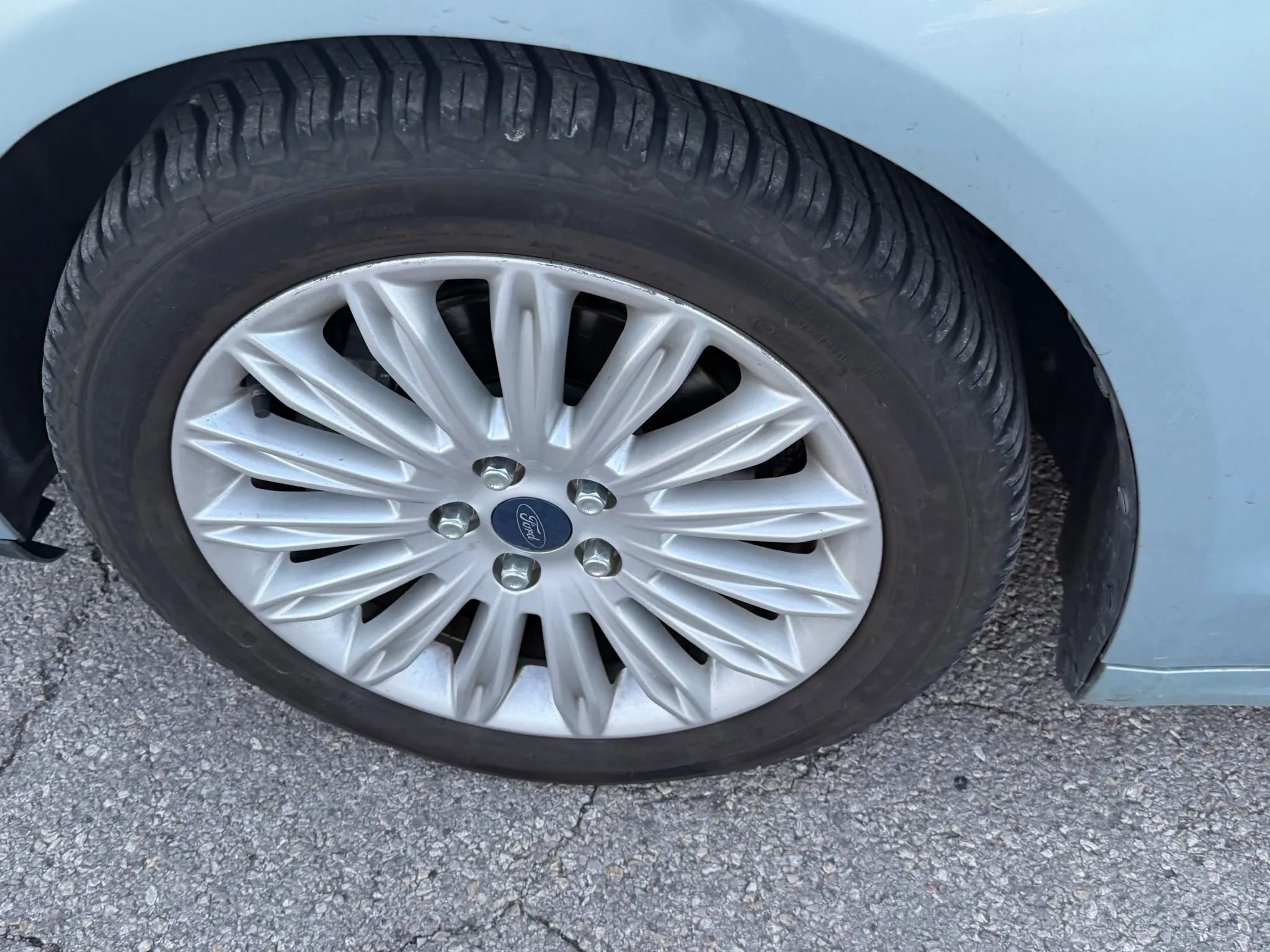 Used 2013 Ford Fusion SE FWD image 22
