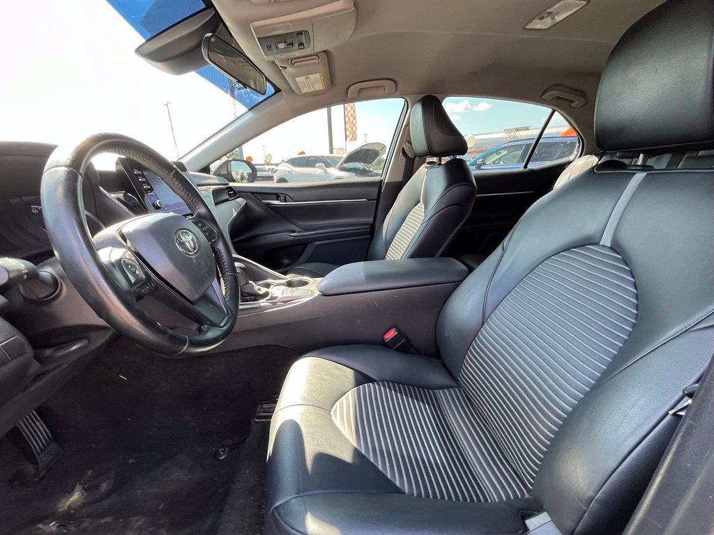 Used 2022 Toyota Camry SE FWD image 23