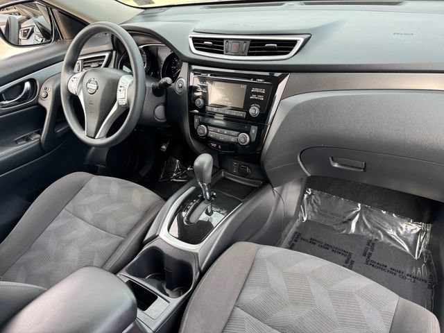 Used 2016 Nissan Rogue SV AWD/4WD image 17