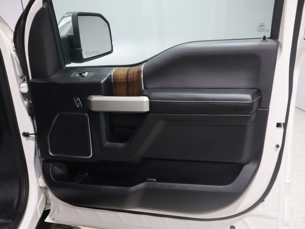 Used 2015 Ford F150 Lariat w/ Equipment Group 502A Luxury AWD/4WD image 23