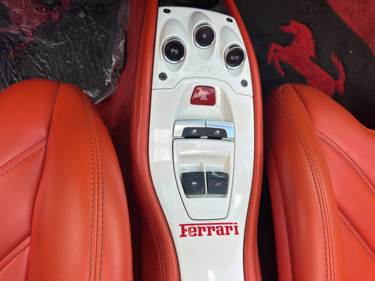 Used 2013 Ferrari 458 Spider 2dr Conv image 27