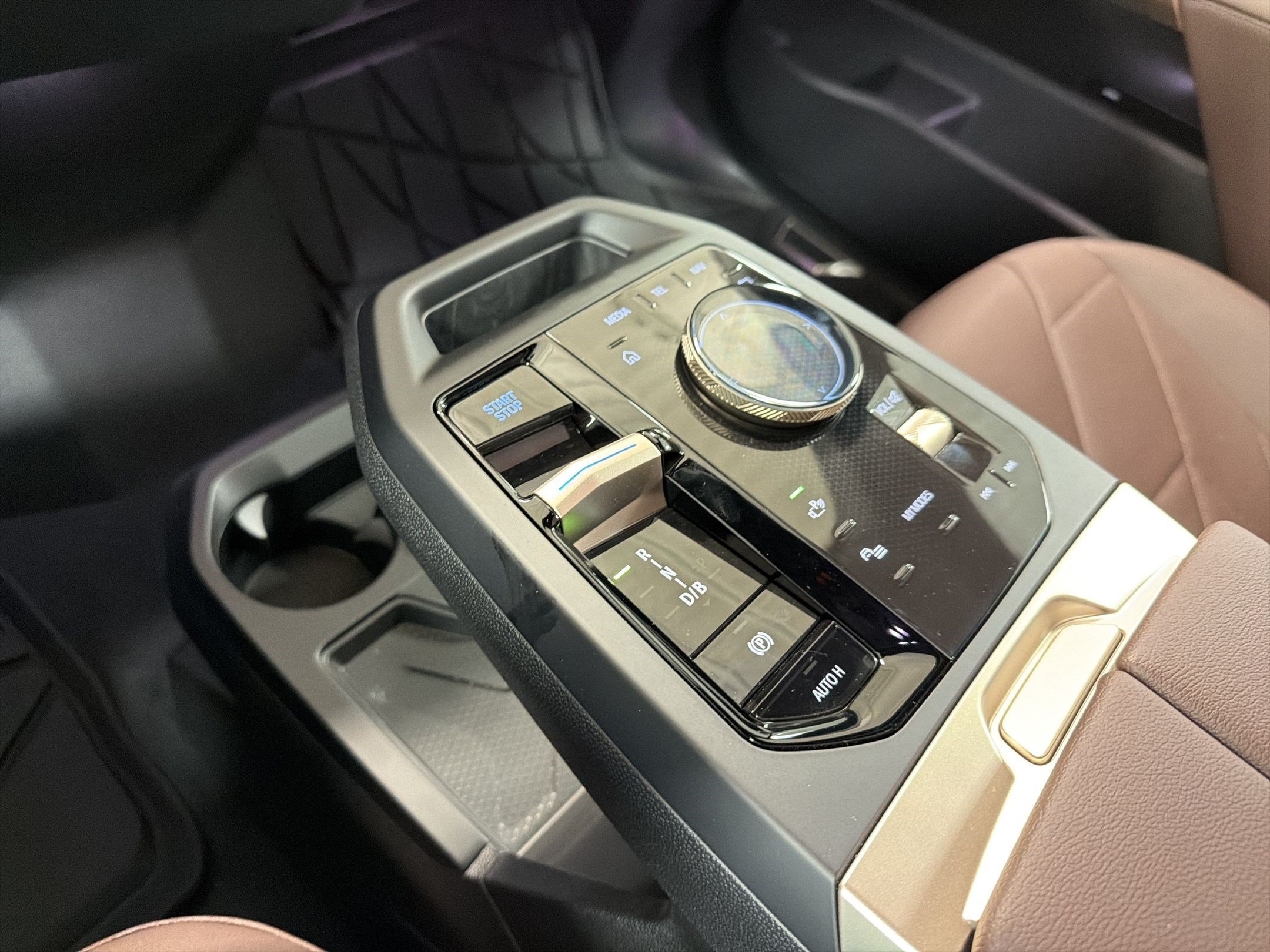 New 2026 BMW iX xDrive60 AWD/4WD image 19