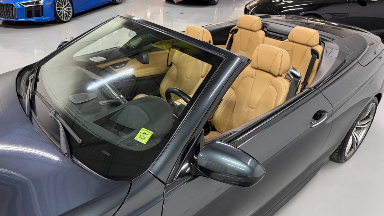 Used 2013 BMW M6 Convertible RWD image 29