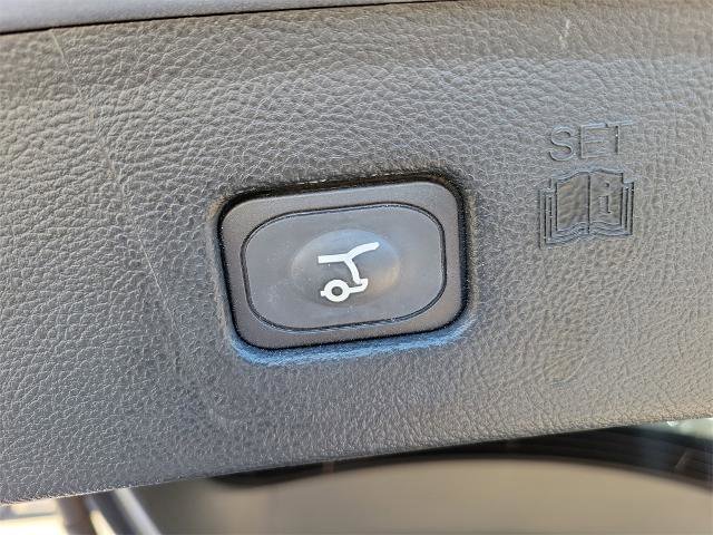 Certified 2020 Ford Edge ST-Line image 11