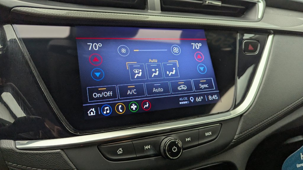 Certified 2023 Buick Encore GX Select w/ Safety Package II AWD/4WD image 19