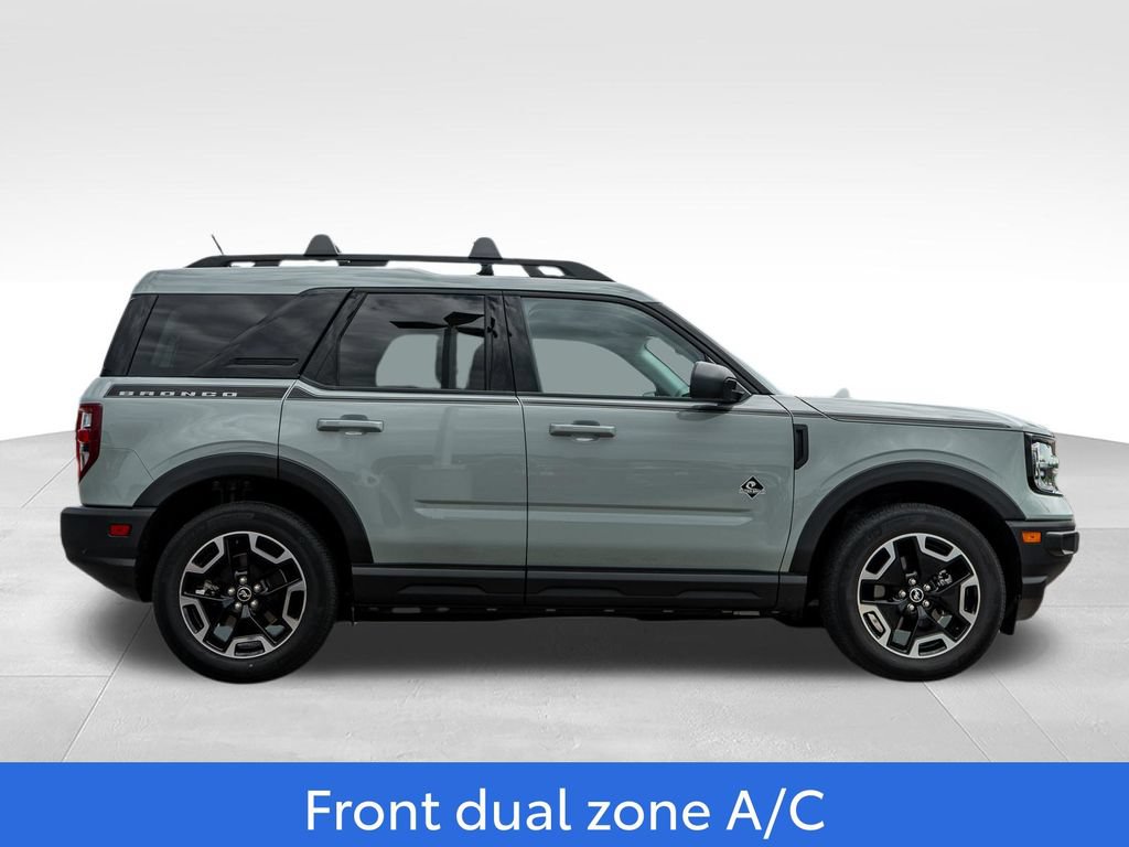 Used 2023 Ford Bronco Sport Outer Banks w/ Tech Package AWD/4WD image 8