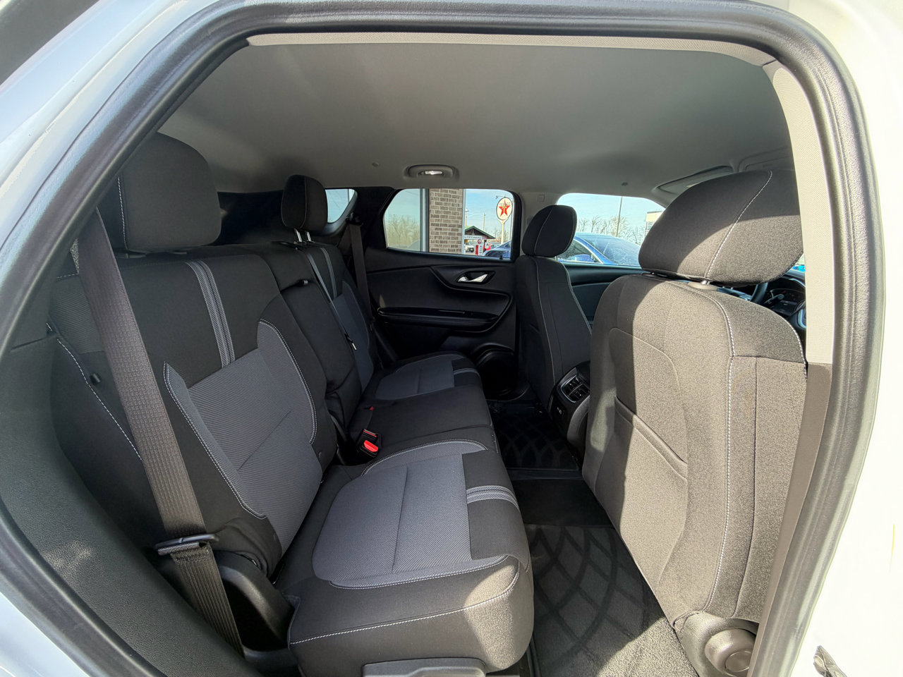 Used 2025 Chevrolet Blazer LT image 26