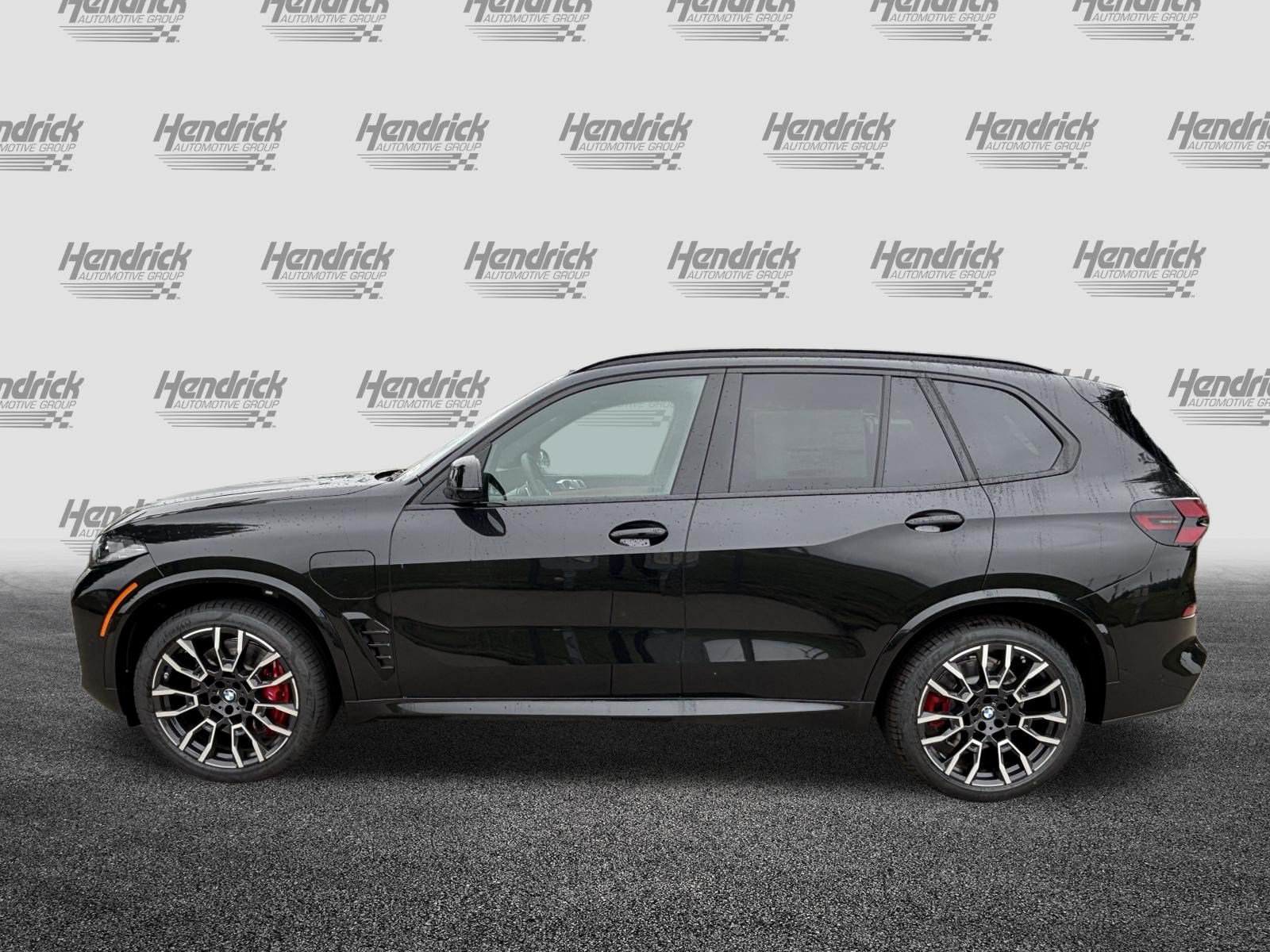 New 2026 BMW X5 xDrive50e w/ M Sport Package AWD/4WD image 8