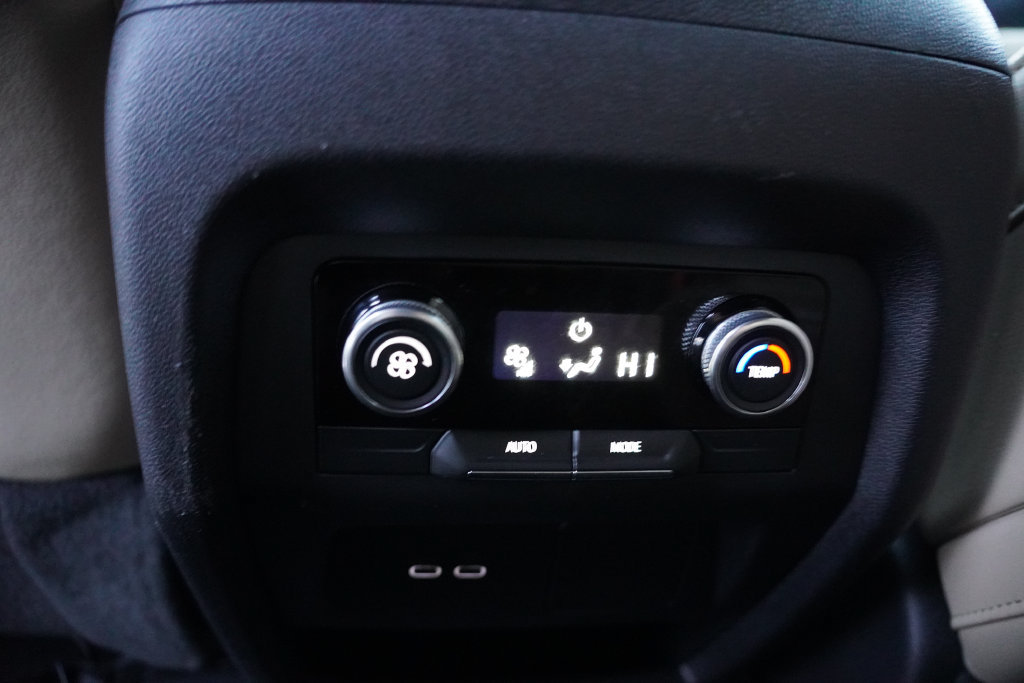 Certified 2026 Buick Enclave Preferred AWD/4WD image 19